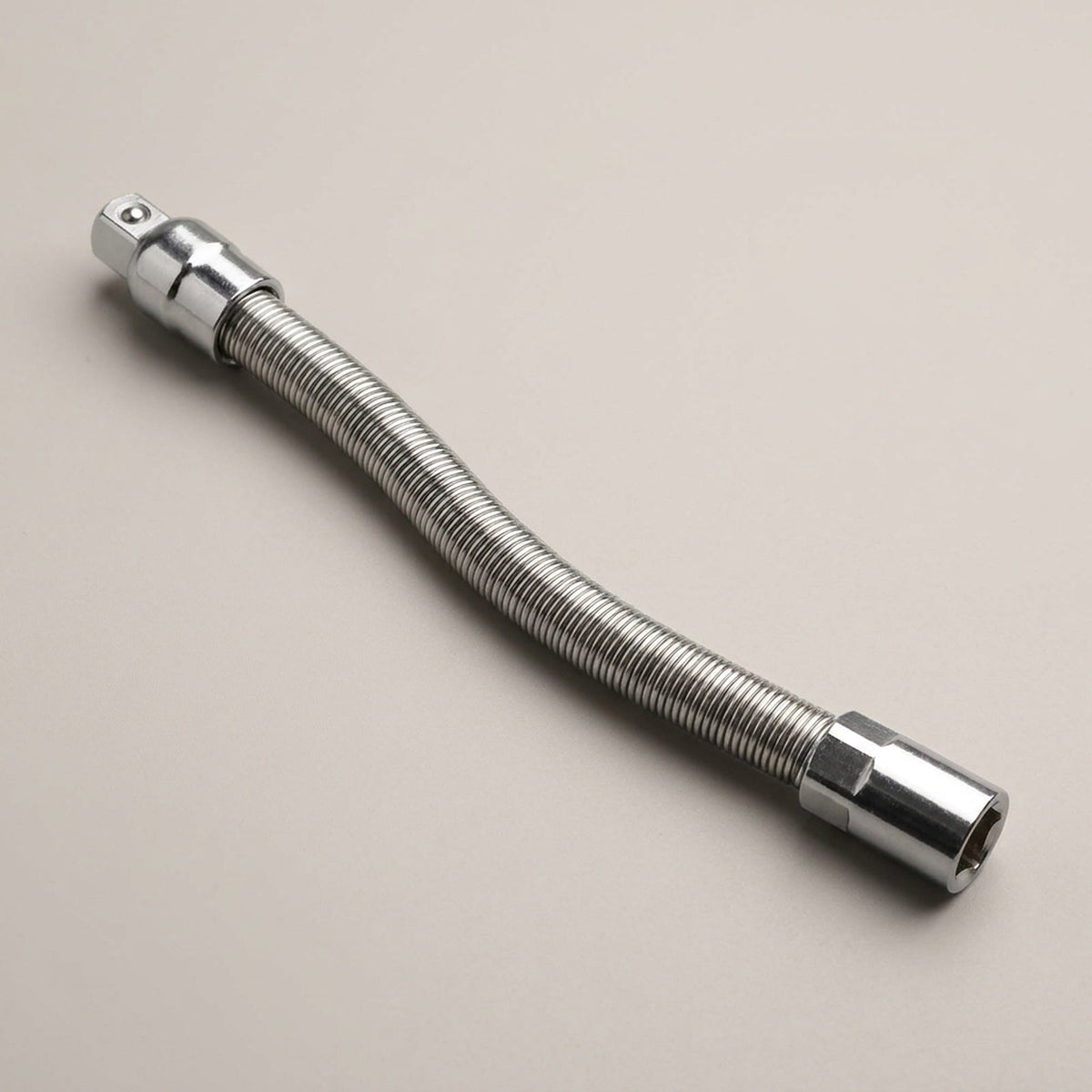 Bendable Socket Wrench Extension – Flexible Socket Extension Bar, Spring Flex Shaft for Tight Spaces