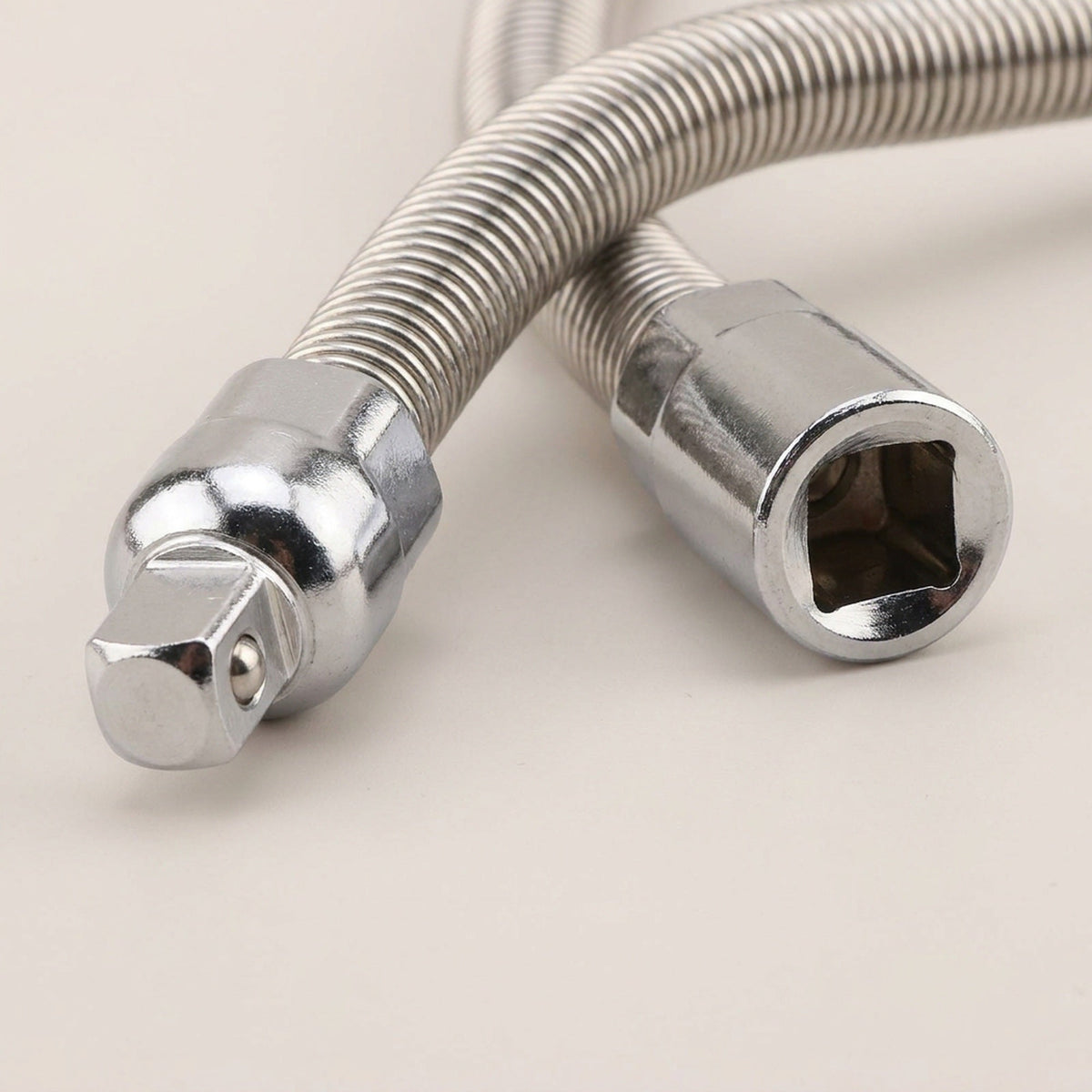 Bendable Socket Wrench Extension – Flexible Socket Extension Bar, Spring Flex Shaft for Tight Spaces