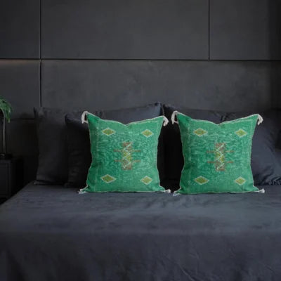 Emerald Green Moroccan Sabra Silk Pillow Cover – Tazenakht Sun Medallion | 20×20 | Handwoven